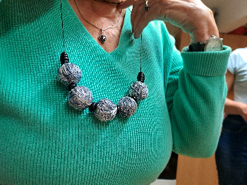 Náhrdelníky z bavlniek